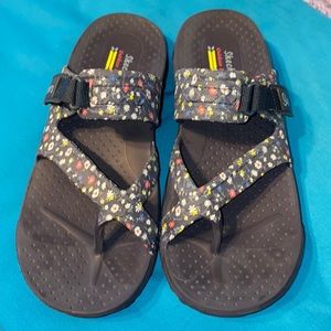 Like new! Skechers Foamies Raggae size 7